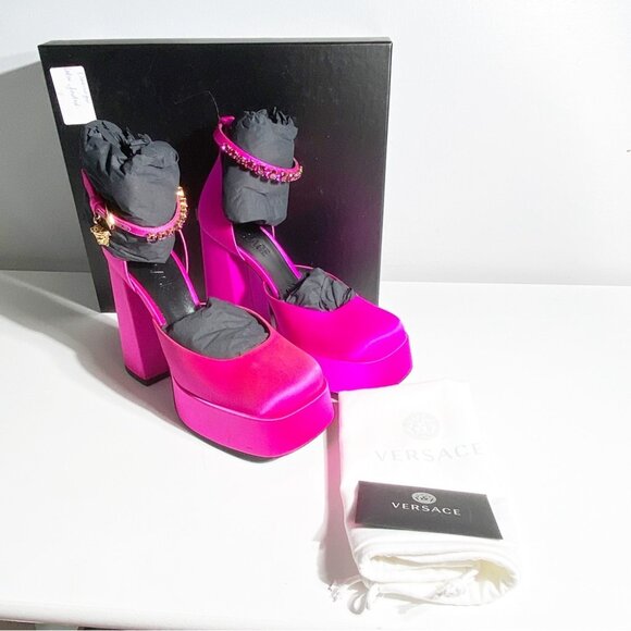 NWT VERSACE Medusa Aevitas Satin Single Platform Pumps Size 38 - Picture 1 of 9